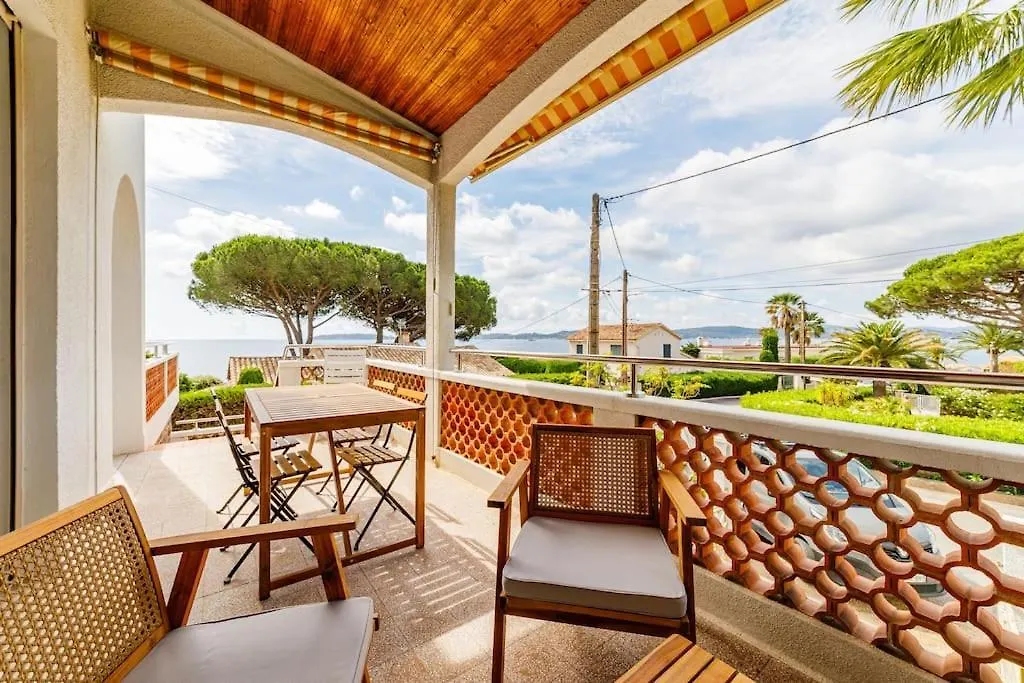 Haut De Villa, Vue Sur Mer A Sainte-Maxime 0*,  France