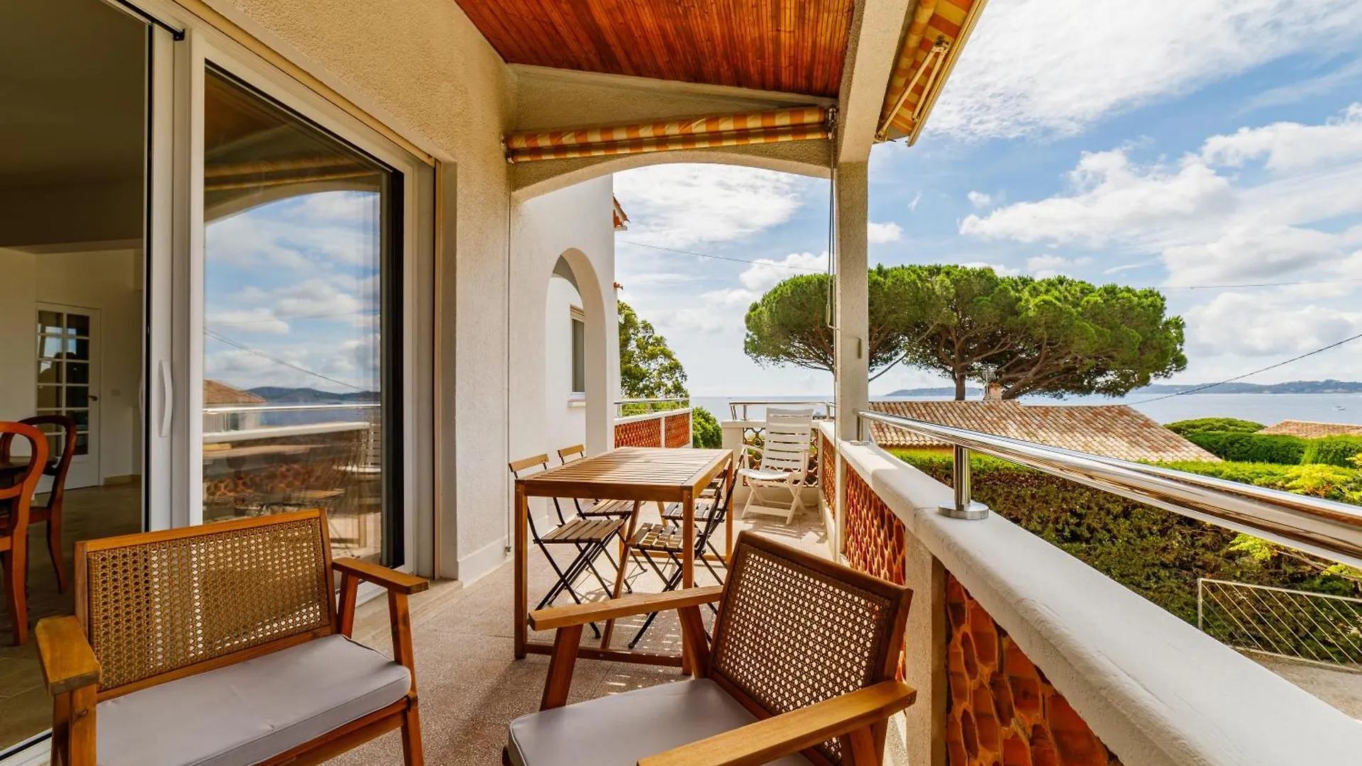 Apartment Haut De Villa, Vue Sur Mer A Sainte-Maxime